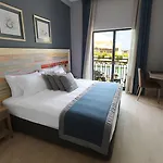 Michelangelo Boutique Hotel 2*