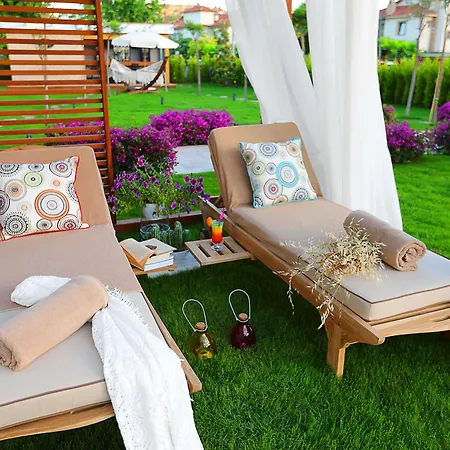 Michelangelo Boutique Hotel 2*