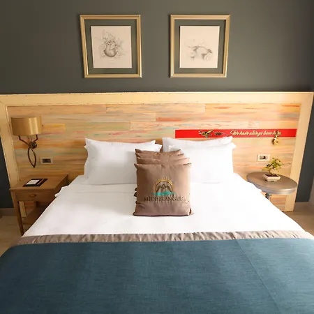 Michelangelo Boutique 2*