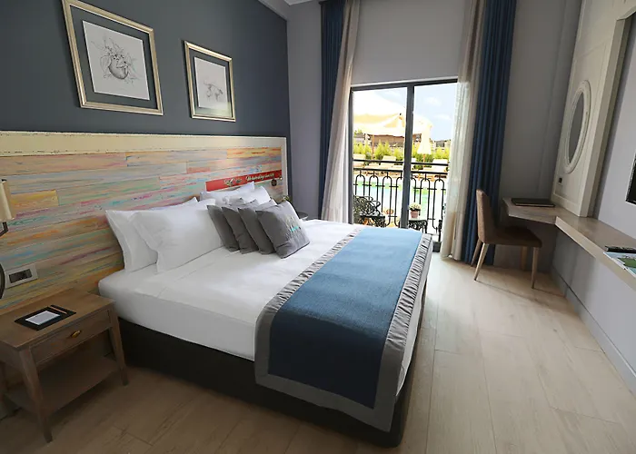 Michelangelo Boutique Hotel 2*