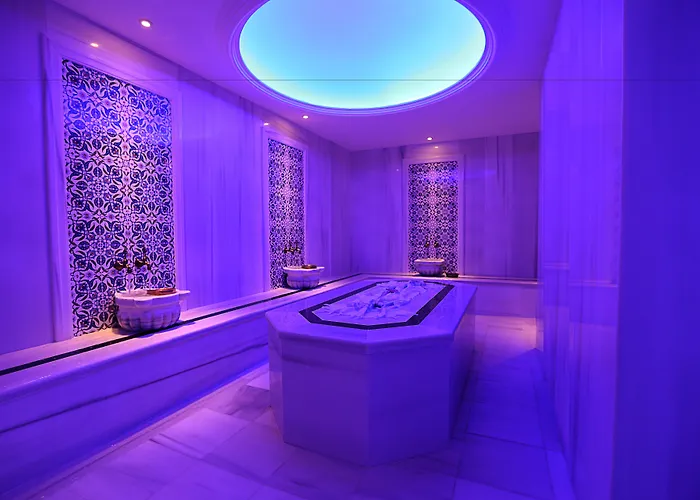 Michelangelo Boutique Дальян