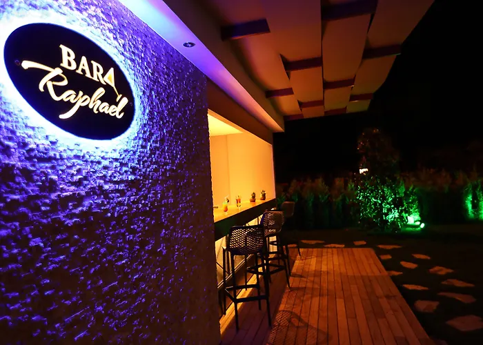 Michelangelo Boutique Дальян